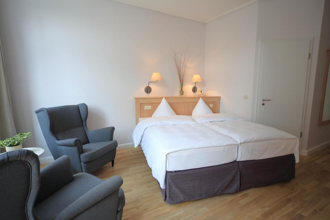 Be Bio Hotel Be Active - Naehe Historischer Hafen Toenning Exterior photo